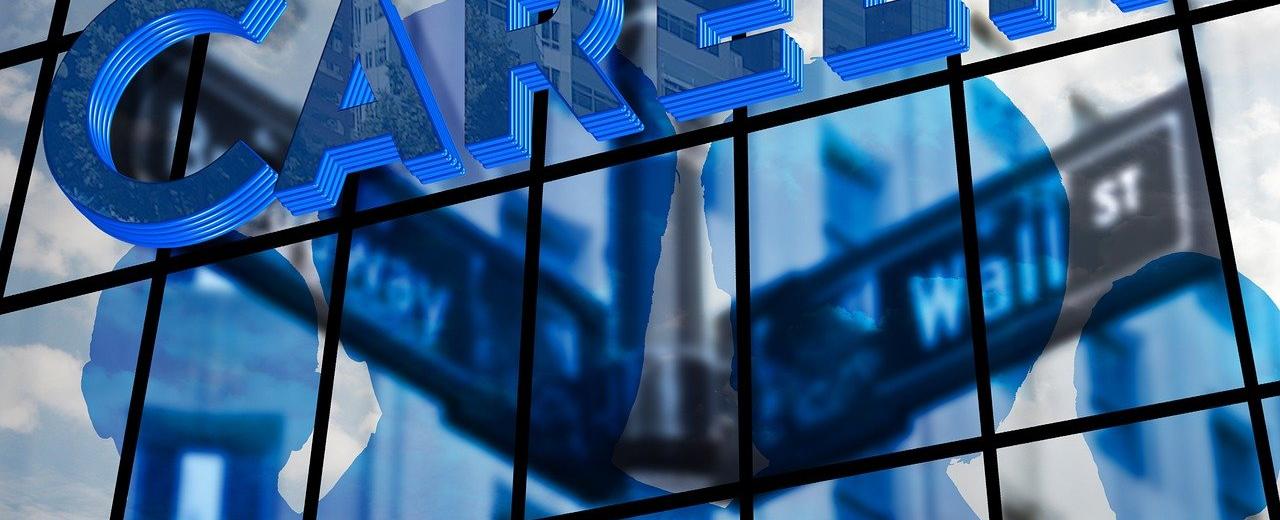 The 2026 Investors Playbook Navigating Retail, AI, Streaming, and the Rural Economy